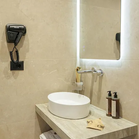 Hotel Pergamus Ksamil
